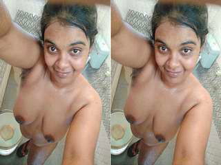 Today Exclusive – Cute Desi girl Record  Her Nude Selfie For Lover Part 2