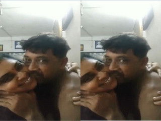 Today Exclusive-Desi Couple Kissing