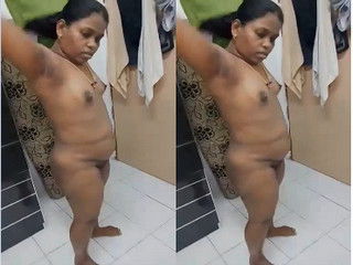 Today Exclusive- Tamil Wife Shows Her Nude Body
