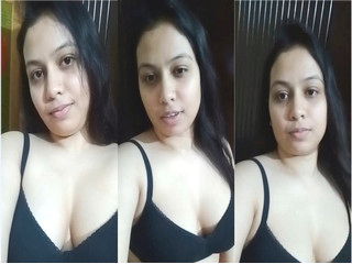 Sexy Indian girl Show For Lover