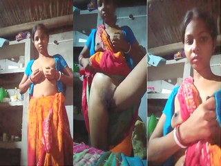 Desi Wife Shows Boobs and Pussy