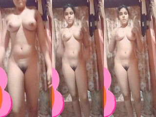 Desi girl Shows Her Nude Body