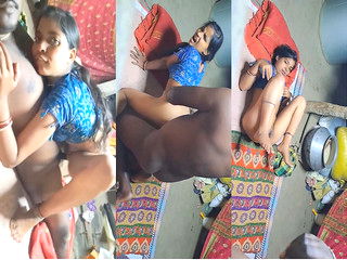 Desi Pihu Bhabhi Blowjob and Ridding Dick Part 2