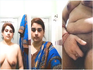 Desi Mallu Bhabhi Shows Nude Body