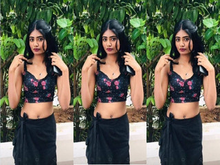Sexy Desi Girl Sucking Dick