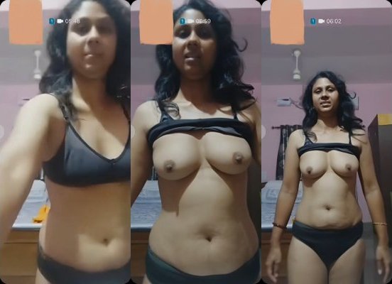 Desi bahbhi Shows Boobs